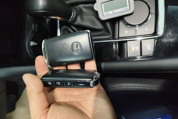 Used Mazda Mazda 3 Axela 2023 2.0L Automatic ZhiZhen Edition