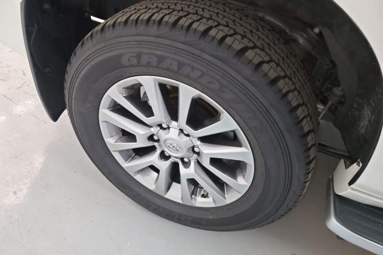 Used Toyota Prado 2018 3.5L Automatic TX-L with Rear-Mounted Spare Tire
