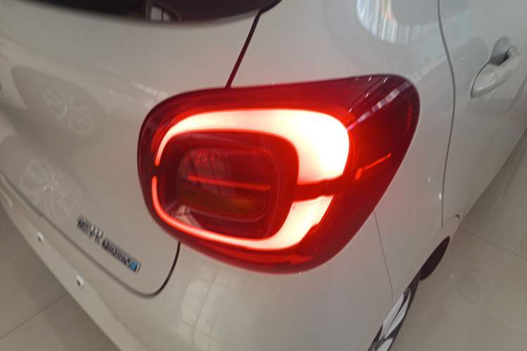 Used Wuling Hongguang MINIEV 2025 Four-Door Version Advanced Edition
