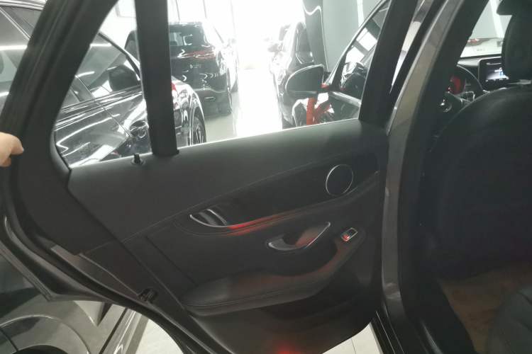 Used Mercedes-Benz GLC 2018 Facelifted GLC 260 4MATIC Dynamic Edition
