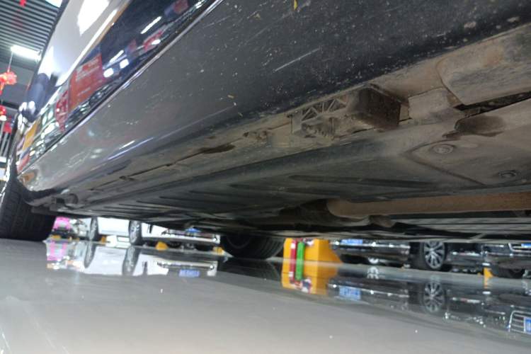 Used Mercedes-Benz E-Class New Energy 2022 Second Facelift E 350 e L Plug-in Hybrid Sedan
