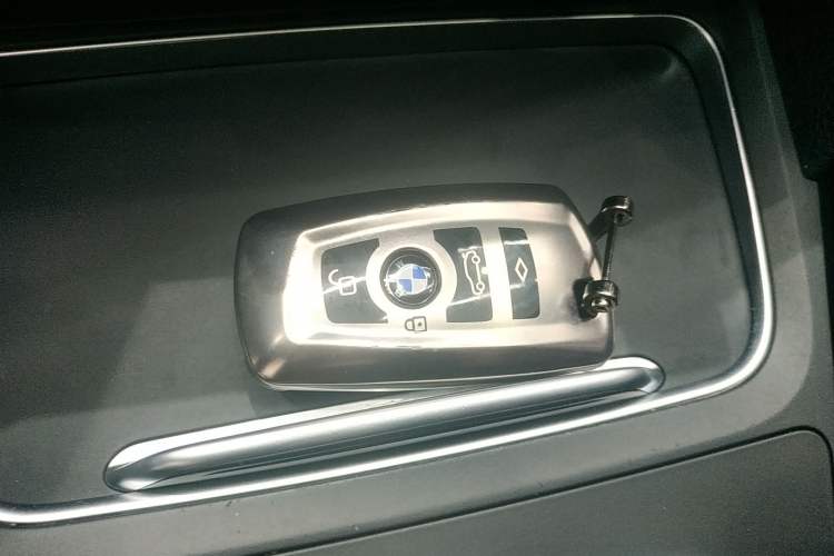 Used BMW 3 Series 2017 320Li Fashion Model
