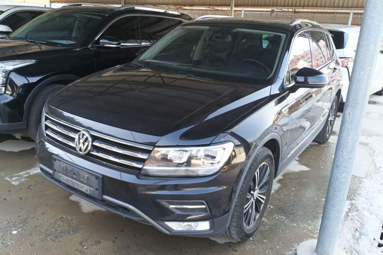 Used Volkswagen Tiguan L 2019 Updated Version 330TSI Automatic Two-Wheel Drive Panoramic Comfort Edition China VI Standard