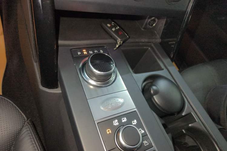 Used Land Rover Discovery 2017 3.0 SC V6 SE
