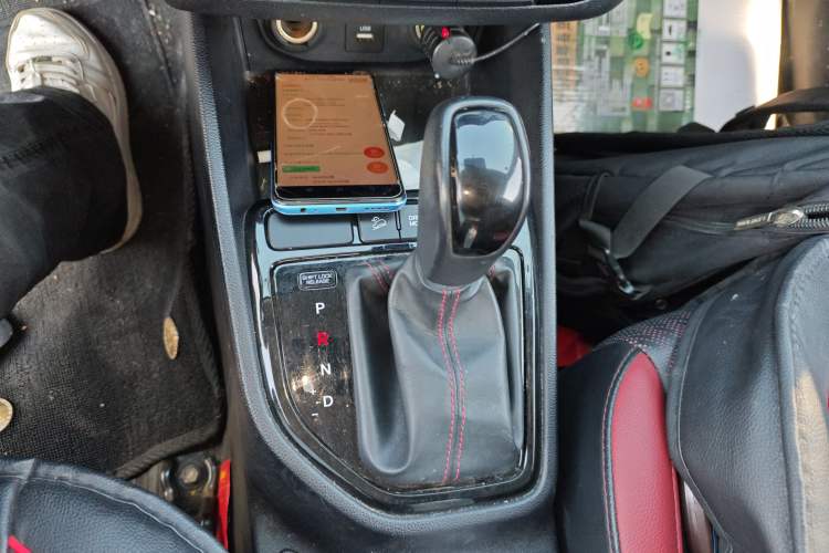 Used Hyundai ix25 2017 1.4T Automatic Smart Version
