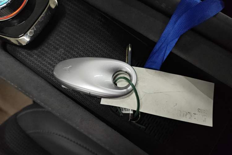 Used VOYAH PASSION 2024 PHEV Four-Wheel Drive Ultra-Long Range Flagship Model
