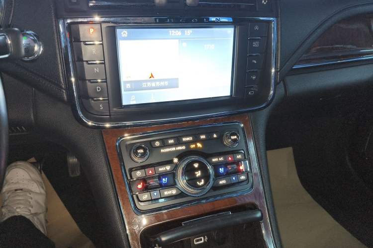 Used Lincoln Continental 2019 2.0T Two-Wheel Drive Prestige Version China VI Standard
