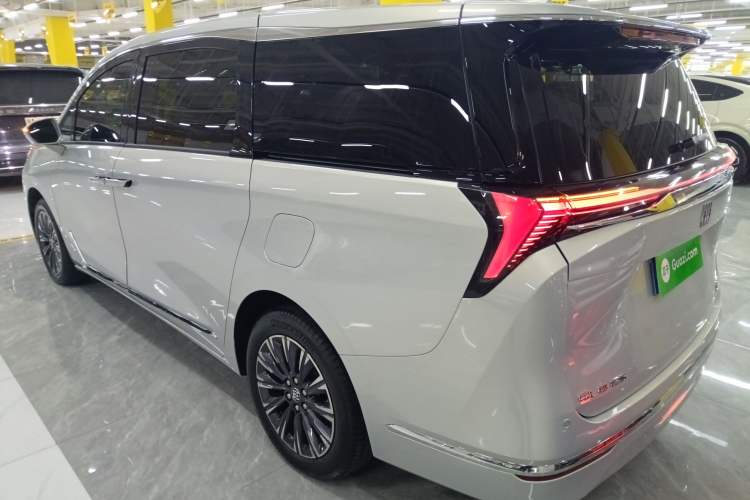 Used Buick GL8 2025 Lu Zun Deluxe Edition