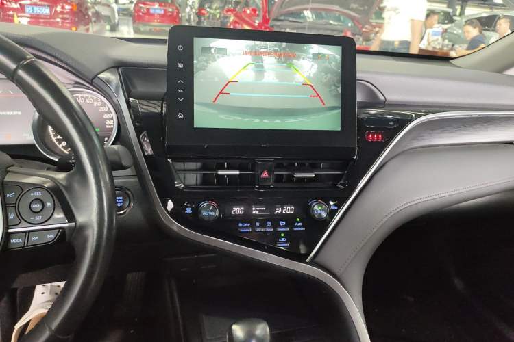 Used Toyota Camry 2021 2.0G Luxury Edition
