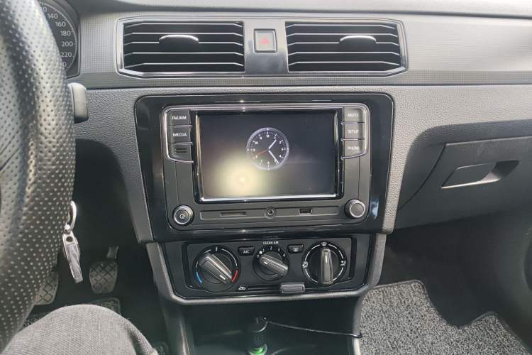 Used Volkswagen Santana 2019 1.5L Manual Fashion Edition China VI Standard
