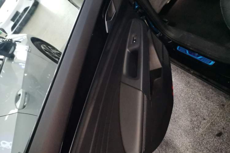 Used Volkswagen Passat 2025 Outstanding Model 330TSI Elite Edition
