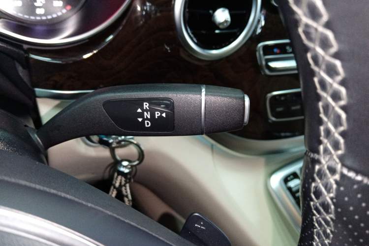 Used Mercedes-Benz V-Class 2018 V 260 L Prestige Extended Version China VI