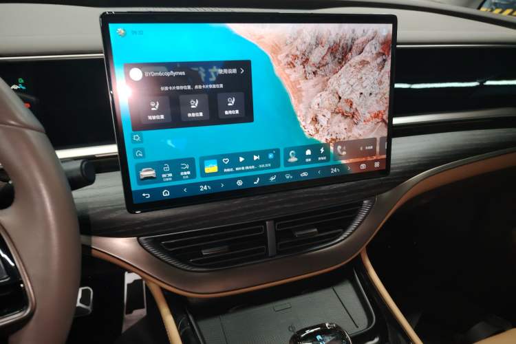 Used Denza D9 2022 DM-i 970 Four-Wheel Drive Flagship Model