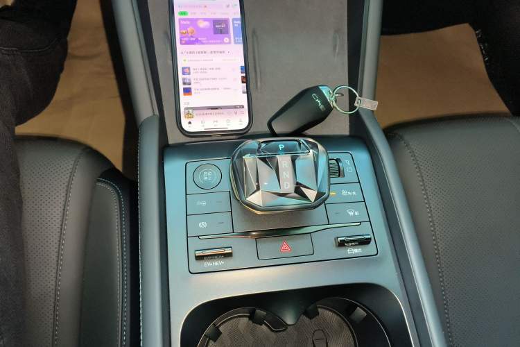 Used BYD Qin L 2025 DM-i Smart Drive 120KM Superior Model
