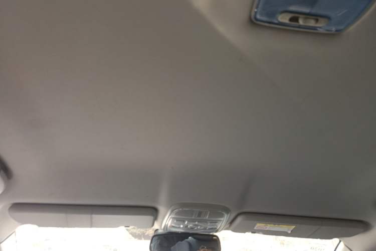 Used Haval H6 2013 Upgraded Model 2.4L Automatic Two-Wheel Drive Elite Version
