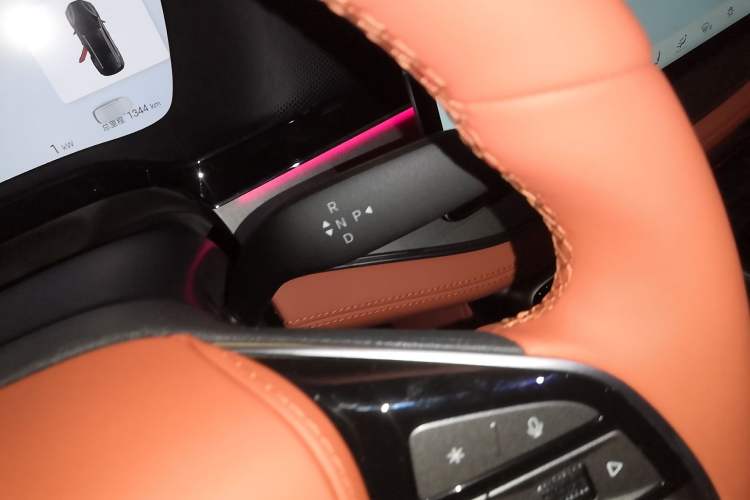 Used BYD Tang New Energy 2025 Model Smart Drive Version DM-i 175KM Prestige Version