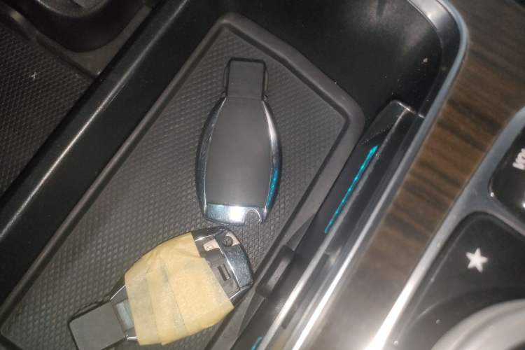 Used Mercedes-Benz GLC 2019 Facelift GLC 260 L 4MATIC Luxury Model