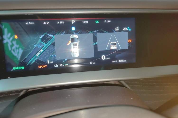 Used Denza D9 2024 EV 600 Four-Wheel-Drive Flagship Model
