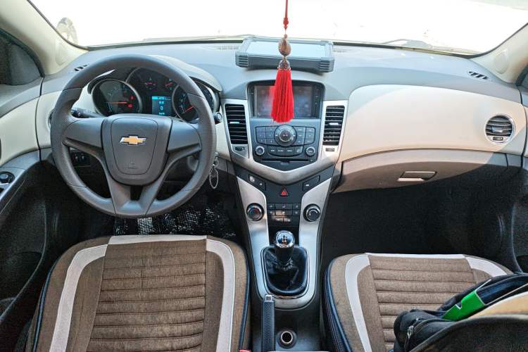 Used Chevrolet Cruze 2015 1.5L Classic SL MT
