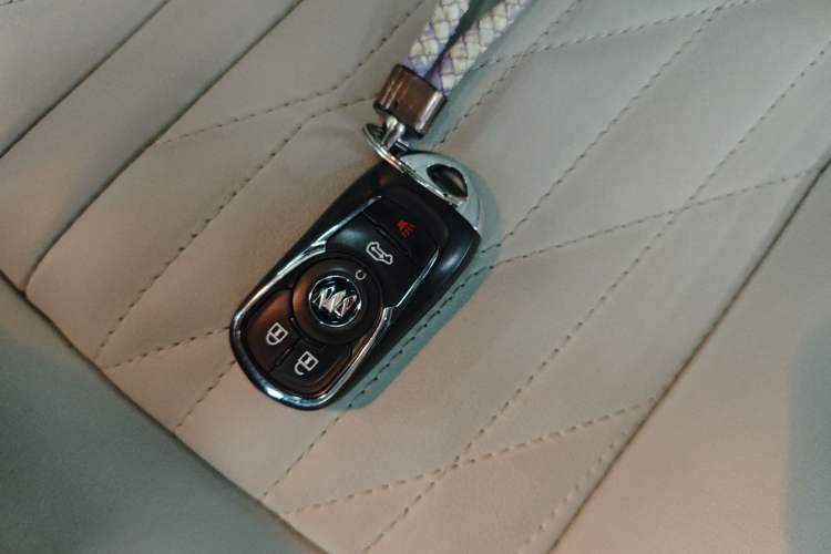 Used Buick GL8 2022 Land Business Class 652T Luxury Model
