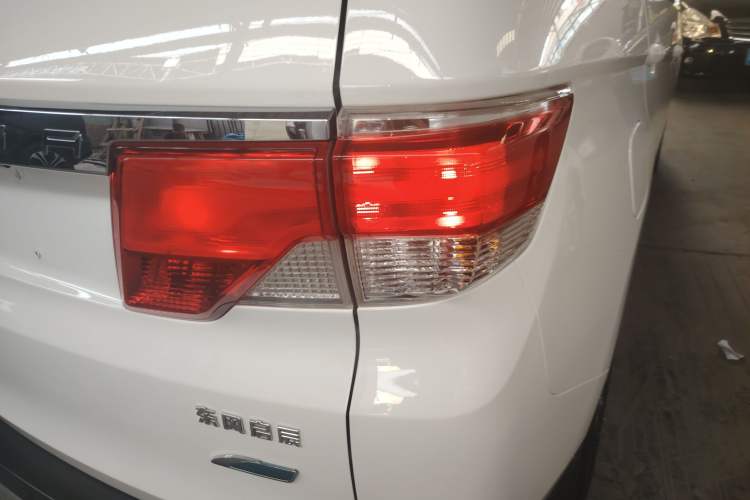 Used Venucia M50V 2017 1.6L XL CVT Luxury Edition