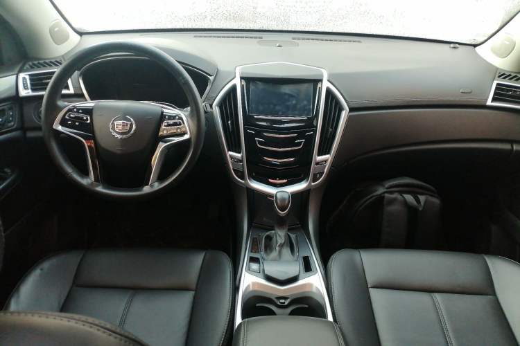 Used Cadillac SRX 2015 3.0L Comfort Version
