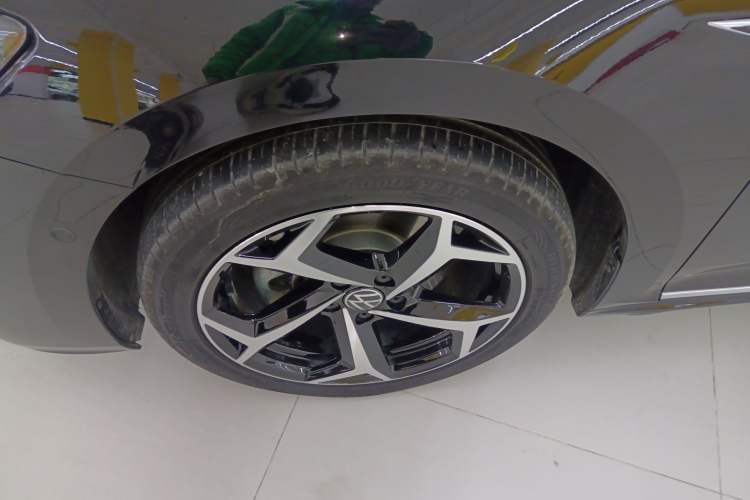 TDK.VehicleDetails.img