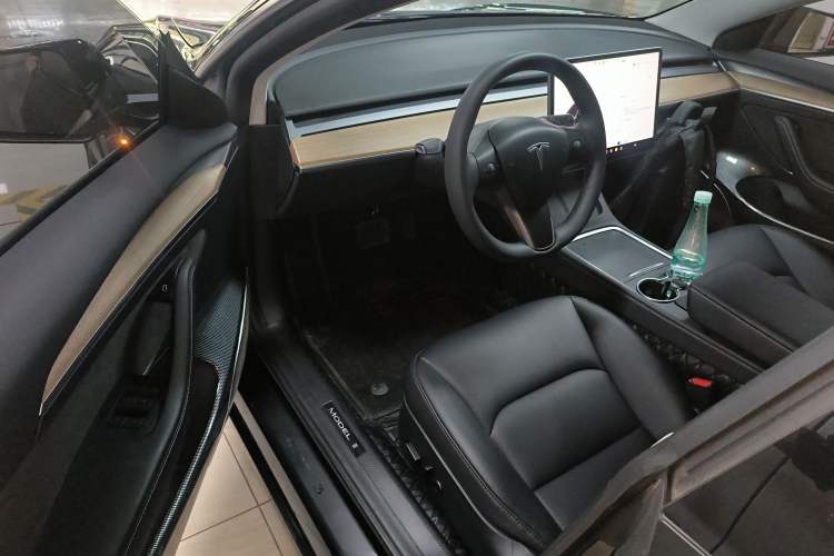 Used Tesla Model 3 2022 Rear-Wheel-Drive Version