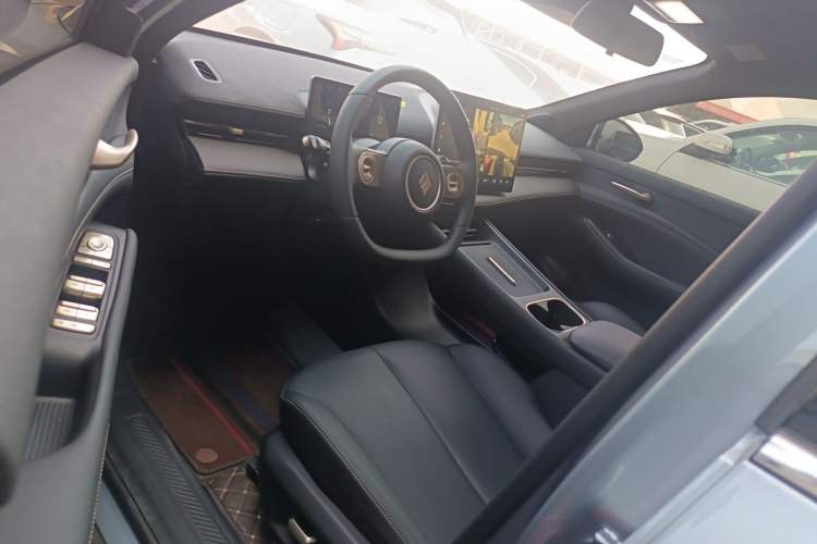 Used Baojun Yunhai 2024 140km Plug-in Hybrid Version