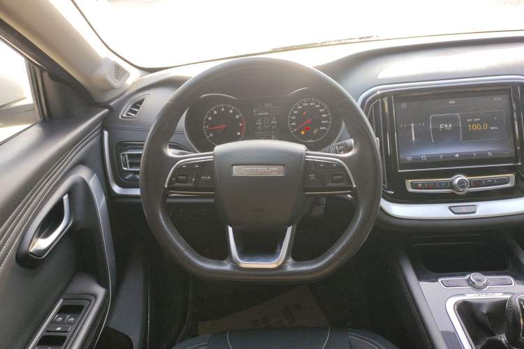 Used JETOUR X70 2018 1.5T Manual Comfort Edition
