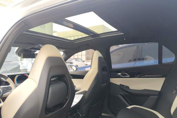 Used Lynk & Co 03 2023 2.0TD DCT Honor of Kings Custom Edition
