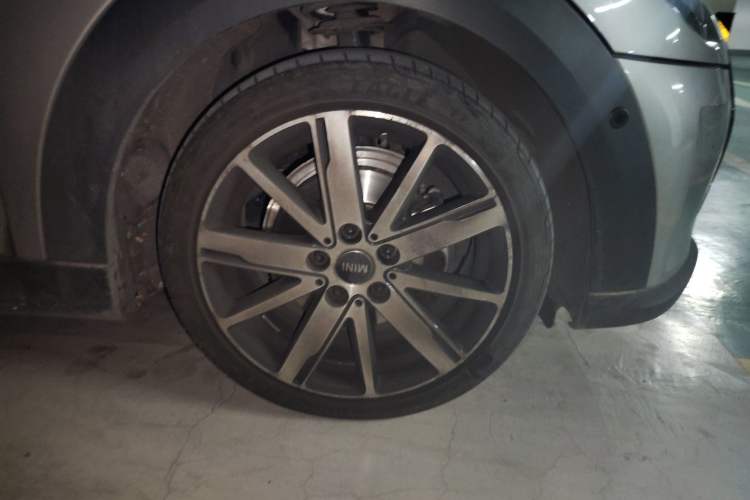 Used MINI MINI 2023 1.5T COOPER Artist Five-Door Edition
