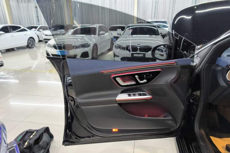 Used Mercedes-Benz EQE 2022 350 Pioneer Edition
