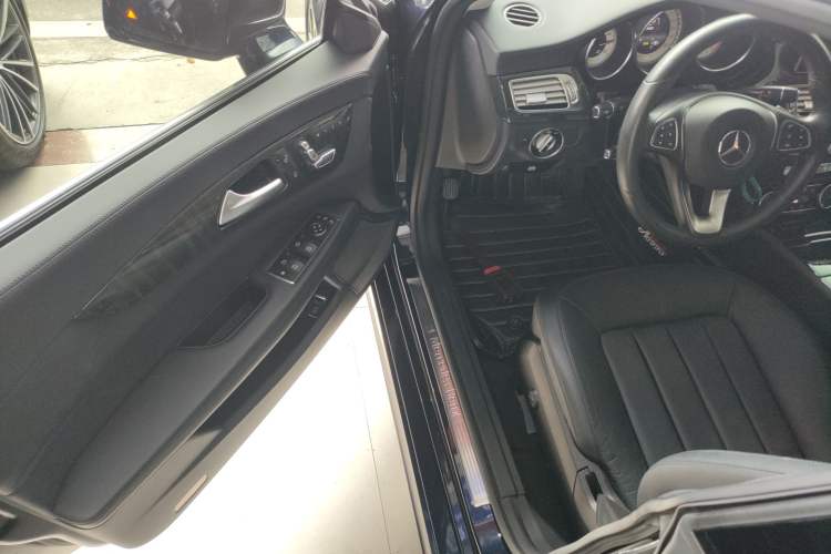 Used Mercedes-Benz CLS 2015 CLS 320
