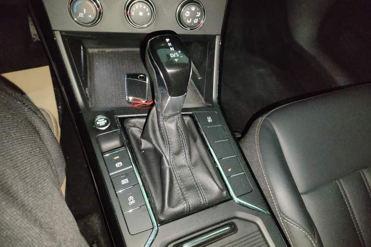 Used Volkswagen Passat 2019 280TSI Business Edition China VI
