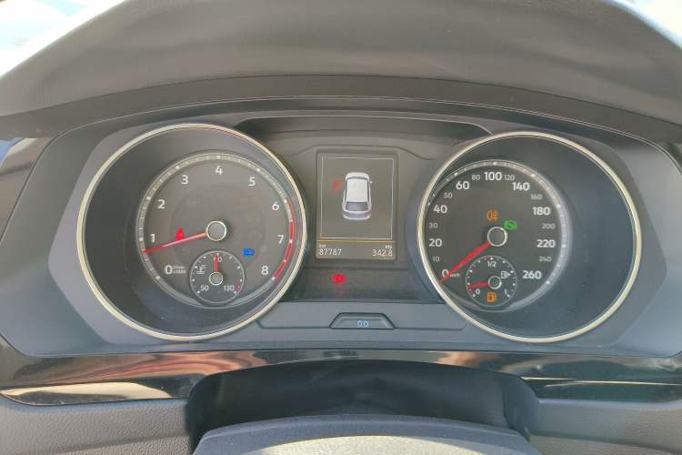 Used Volkswagen Tiguan L 2017 330TSI Automatic Two-Wheel Drive Luxury Edition
