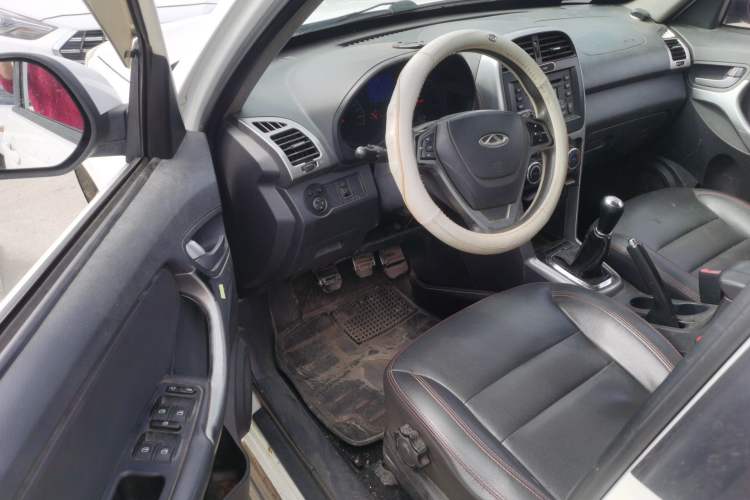 Used Chery Tiggo 3 2014 1.6L Manual Zhishang Edition
