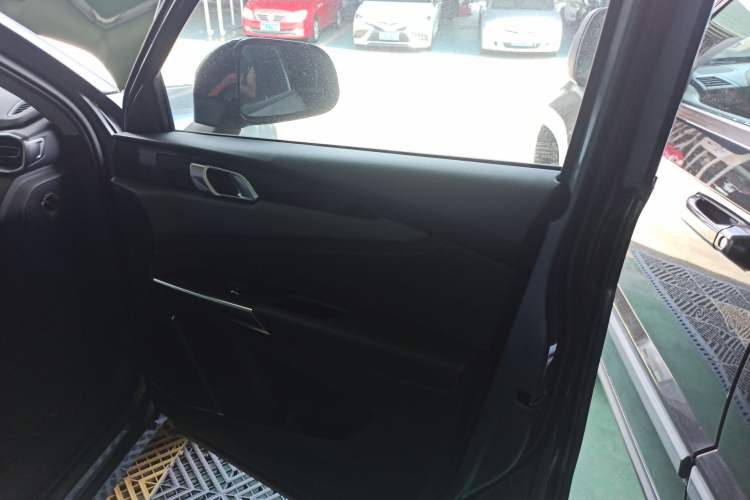 Used Lynk & Co 01 2019 2.0T Two-Wheel Drive Zhaopu Version China VI Standard
