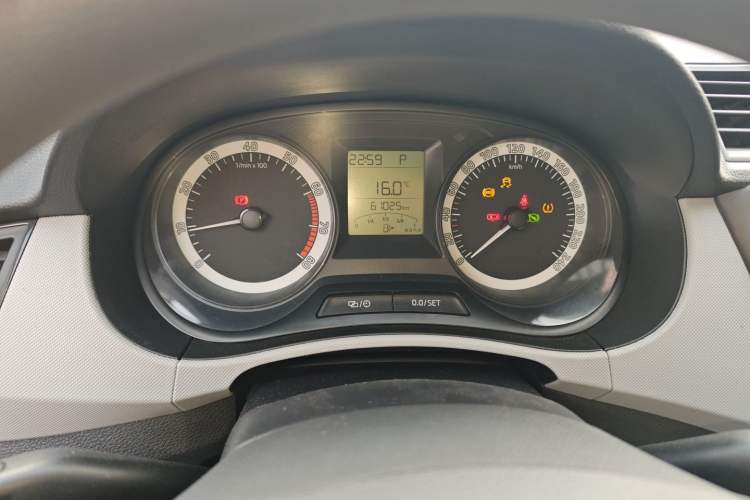 Used Skoda Fabia 2017 1.4L Automatic Car Enjoy Edition