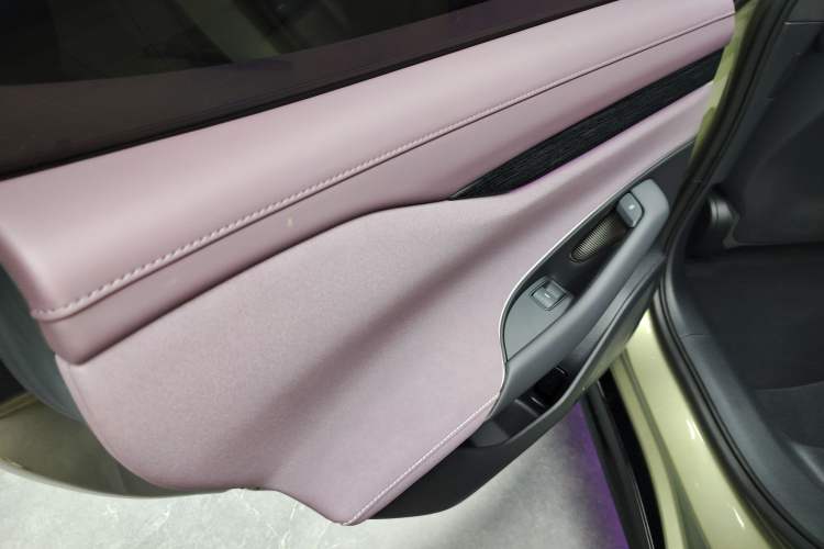 Used  SU7 2024 Four-Wheel Drive Ultra-Long Range Advanced Intelligent Driving Max Edition
