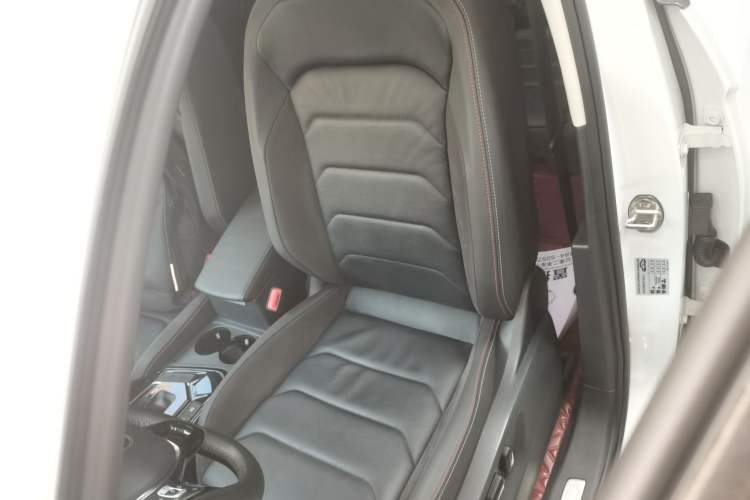 Used Volkswagen Tayron 2021 330TSI Two-Wheel-Drive 3rd Anniversary Limited Edition
