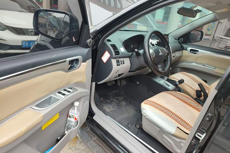 Used Mitsubishi Pajero Sport 2013 3.0L Automatic 4x4 Executive Edition