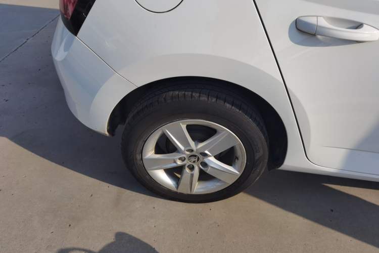 Used Skoda Fabia 2017 1.4L Automatic Car Enjoy Edition