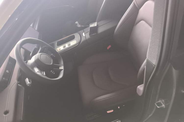 Used Xiaomi Auto SU7 2024 Rear-Drive Long-Range Intelligent Driving Version
