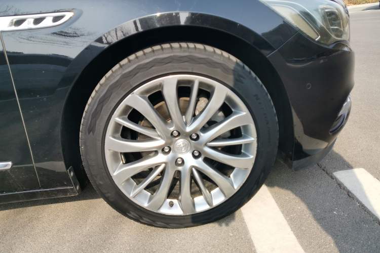 Used Buick LaCrosse 2019 28T Luxury Version
