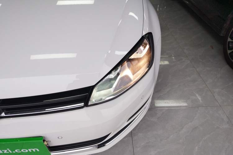 Used Volkswagen Golf 2017 230TSI Automatic Comfort Edition – Celebrating Milestone of One Million Units
