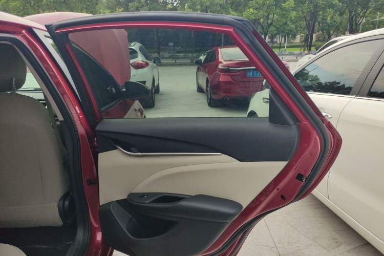 Used Buick GT 2015 15N Automatic Elite Version
