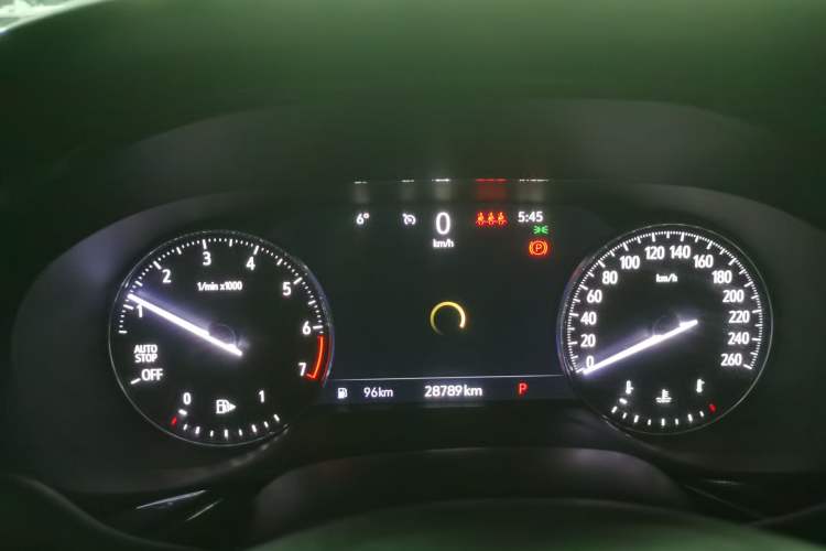 Used Buick Envision 2022 Facelift Encore S 552T Two-Wheel-Drive Luxury Model
