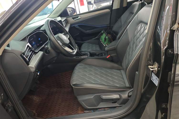 Used Volkswagen Sagitar 2023 300TSI DSG Excellence Edition
