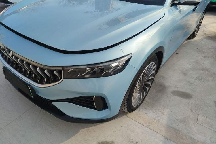 Used VOYAH FREE 2021 Four-Wheel Drive Standard All-Electric Exclusive Luxury Package
